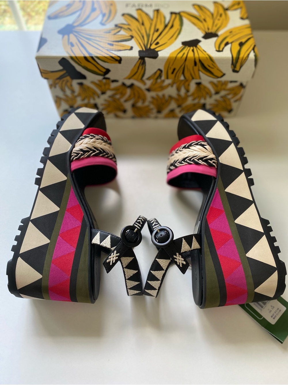 NWT Farm Rio Colorful Graphic Platform Sandal Heels Size 11 Tropical - Picture 9 of 16